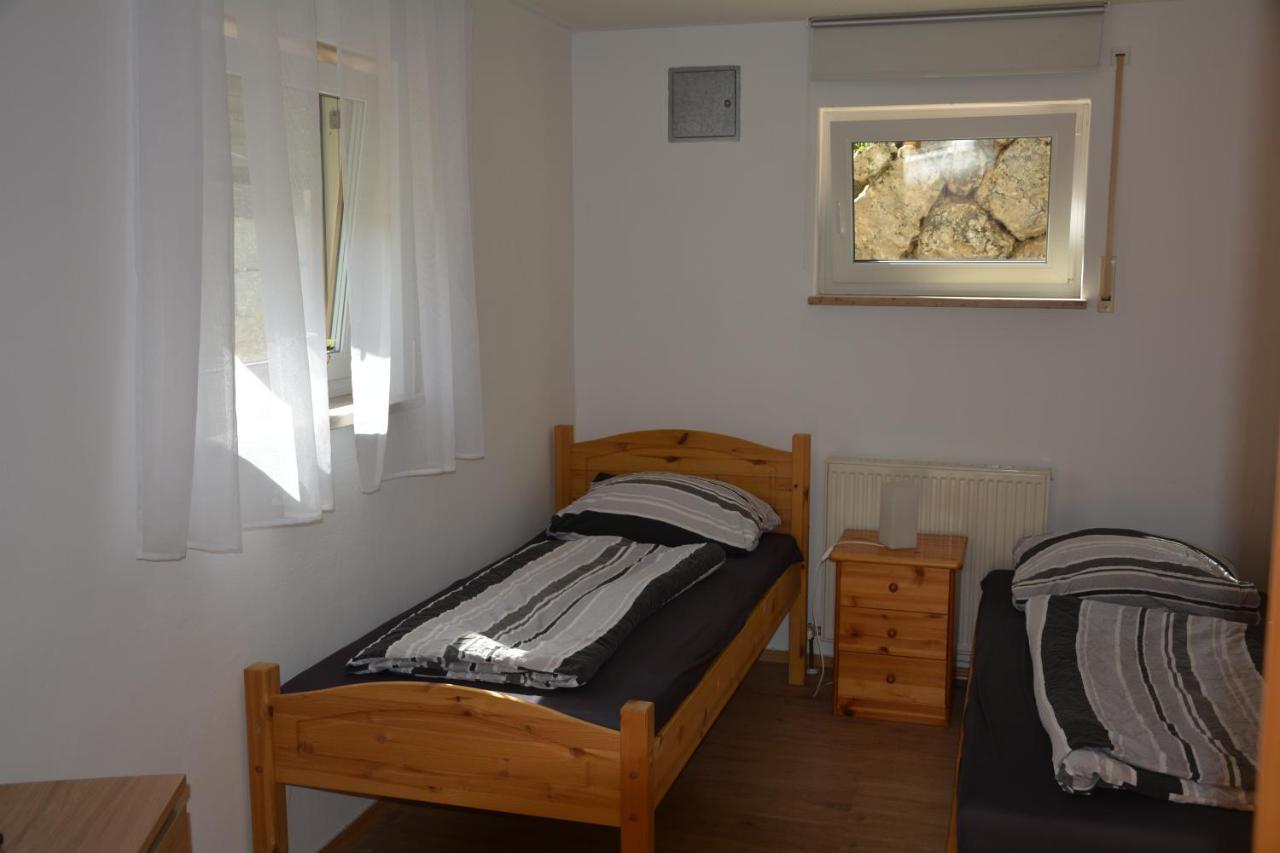 Ferienwohnung Christina Ursensollen ภายนอก รูปภาพ